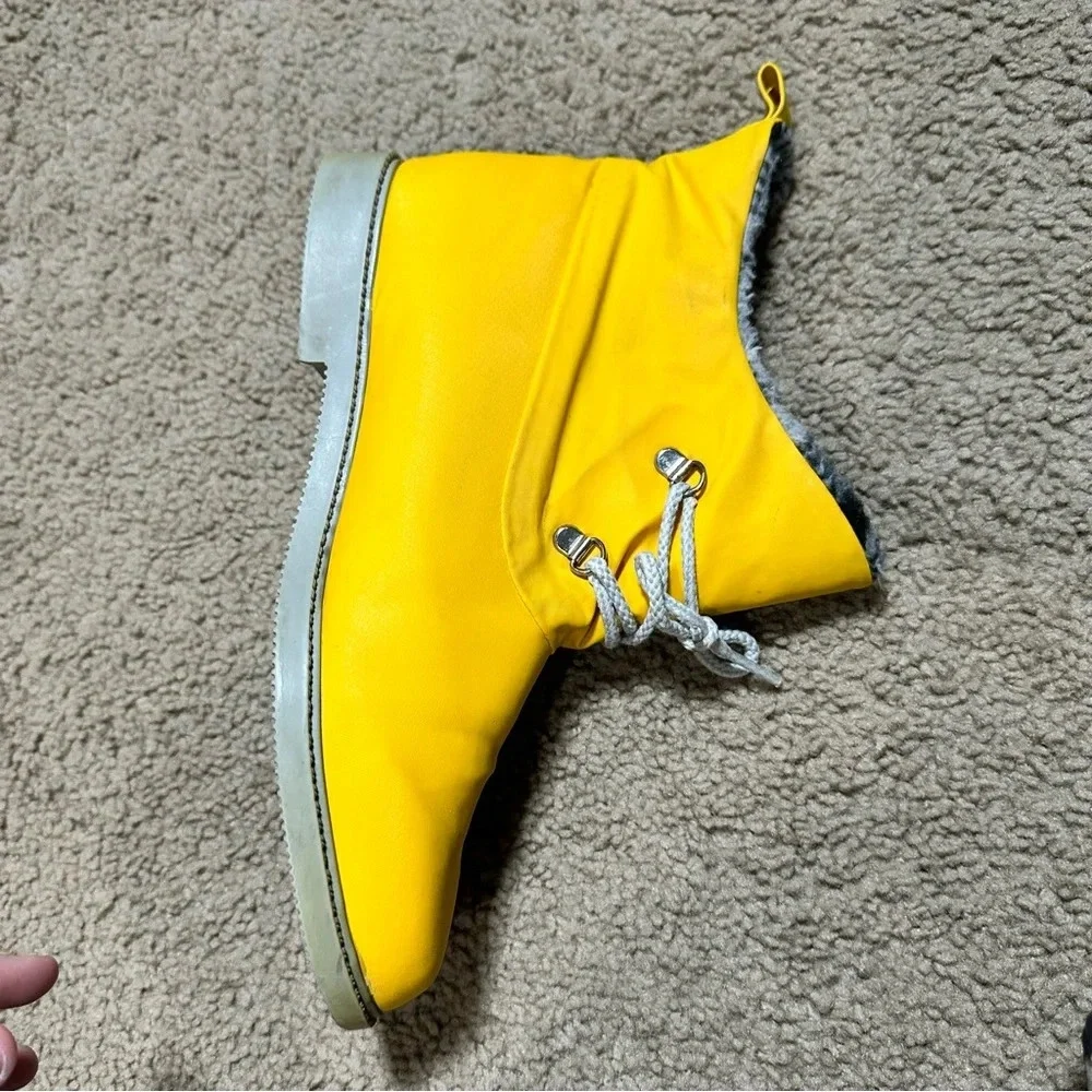 Cougar‎ Shoes Waterproof Rain/snow Boots Lifestyle For Women Size 10